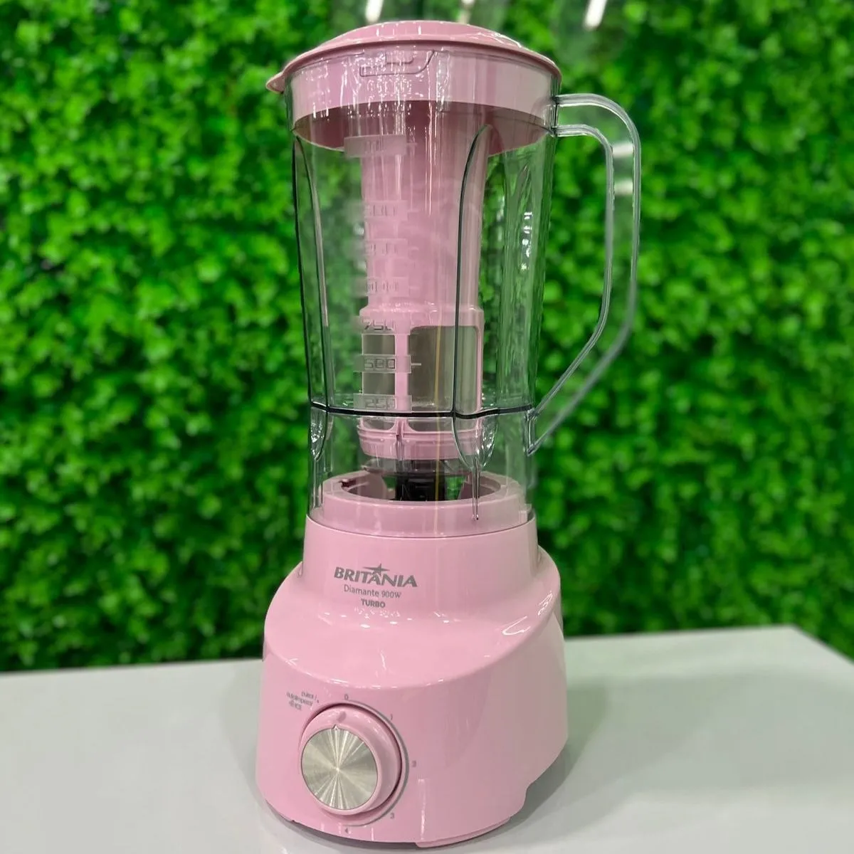Liquidificador Britânia Diamante Turbo 800 Rosa 900w 220v