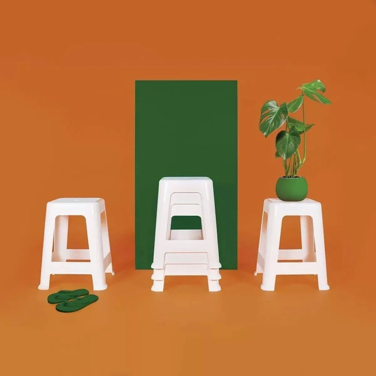 Banqueta Plástica Bela Vista Branca Mor