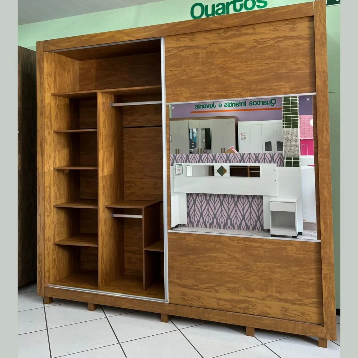 Guarda-Roupa Casal Monize Grenat Com Espelho